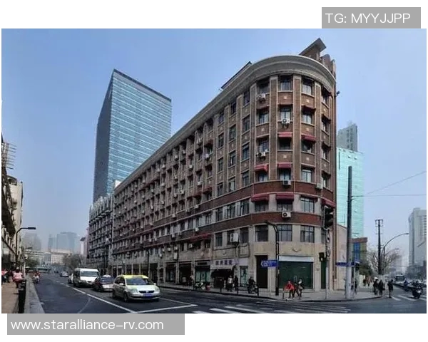 上海羽毛球队的阵地战解析与未来发展趋势探讨 上海羽毛球队的阵地战解析与未来发展趋势探讨